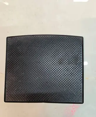 Volkswagen Touareg I Glove box pad 7L6864477 484704 P0090880