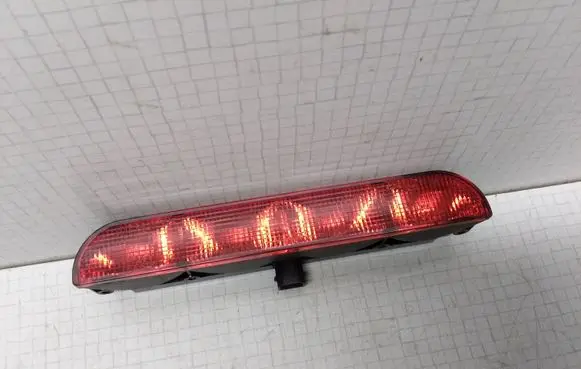 Audi A4 S4 B5 8D Third/center stoplight 8D5945097A