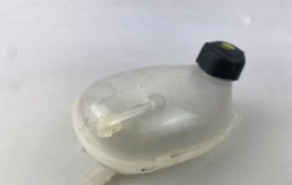 Renault Arkana Coolant expansion tank/reservoir 217102572R