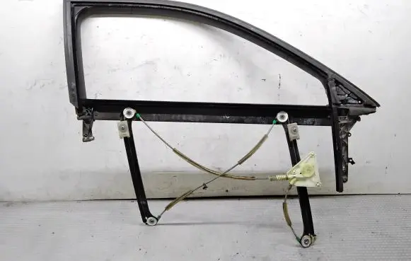 Audi A3 S3 8P Front door electric window regulator 8P3637462