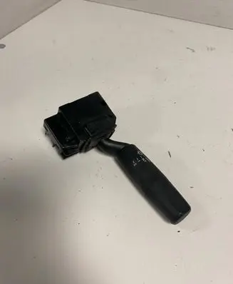 Mazda 3 I Wiper control stalk 17D682