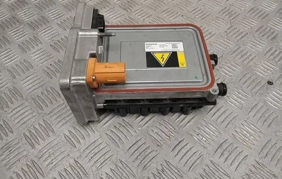 Volvo XC40 Voltage converter inverter 32352953