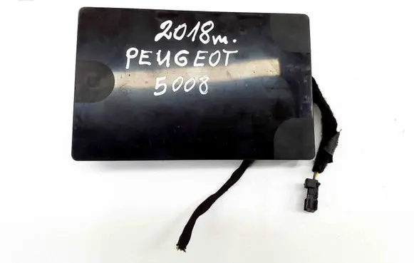 Peugeot 5008 II Wireless charging module 981340328001