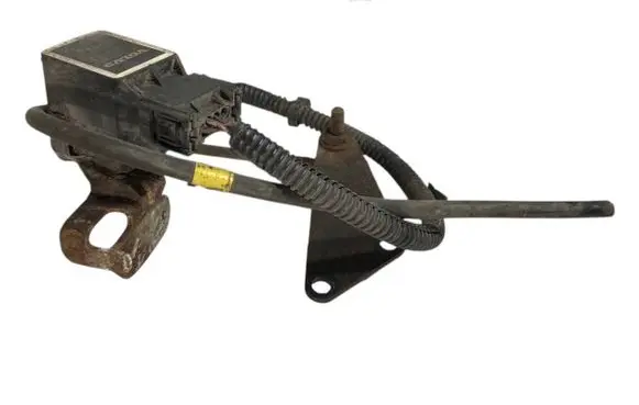 Volvo XC70 Headlight/headlamp level sensor 8622446