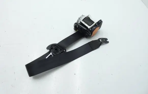 Seat Leon (5F) Front seatbelt 5F4857706A