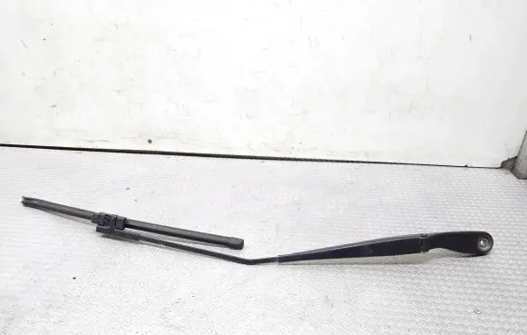 Volvo V50 Windshield/front glass wiper blade 30698250