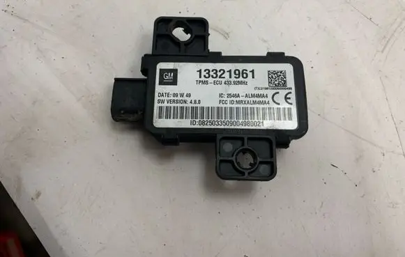 Opel Insignia A Tire pressure control unit 13321961 2546AALM4MA4