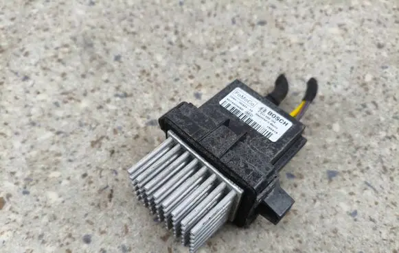 Ford Edge II Heater blower motor/fan resistor DG9H19E624AA S07400W8D F011500104