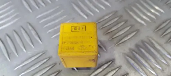 Ford Escort Other relay 81ag14n089ca v23134-k6-x38