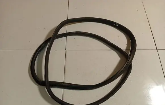 Audi A6 S6 C5 4B Rubber seal front coupe door