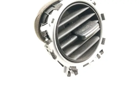 Hyundai i10 Dash center air vent grill