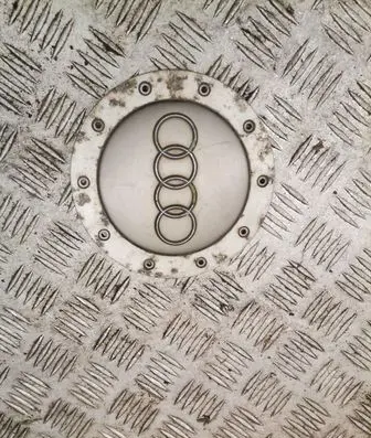 Audi A6 S6 C5 4B Original wheel cap 4b0601165c