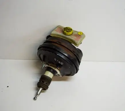 Audi A4 S4 B7 8E 8H Brake booster 8E0612105P