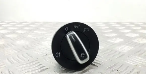 Volkswagen PASSAT B7 Light switch