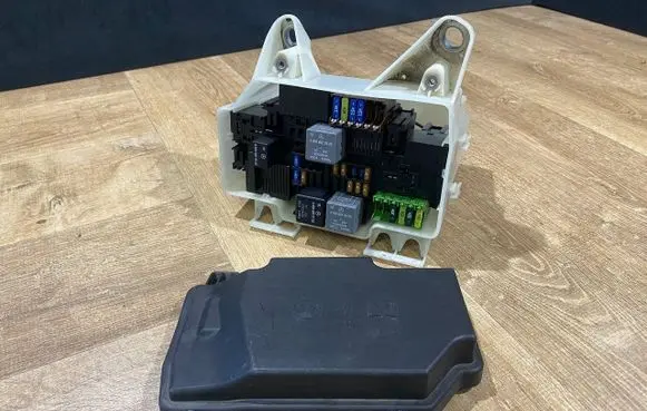 Mercedes-Benz C W205 Fuse box set A2055402428 2055402428 A2055463100