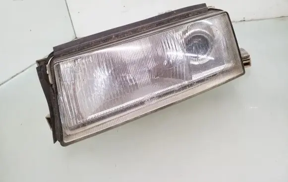 Skoda Octavia Mk1 (1U) Headlight/headlamp 24608500LI 1U0941295