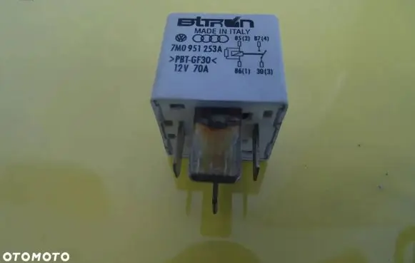 Volkswagen PASSAT B5 Other relay 7M0951253A