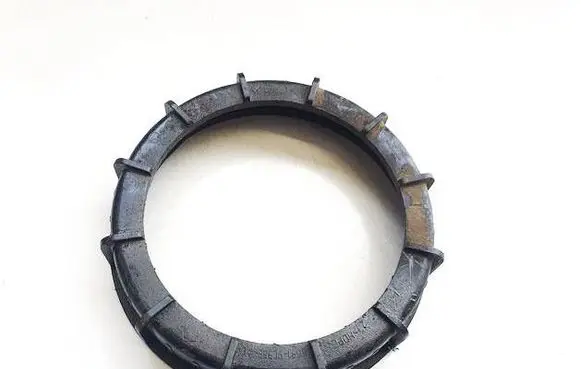 Ford Mondeo MK IV In tank fuel pump screw locking ring/nut 6G919C385AC