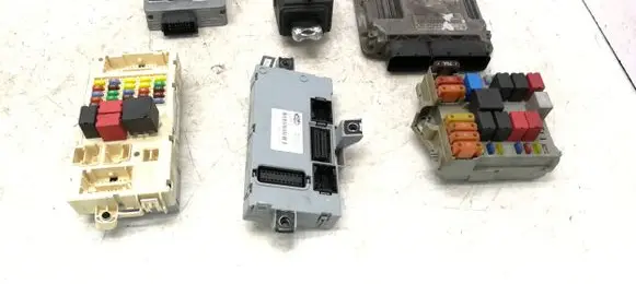Engine ECU kit and lock set
