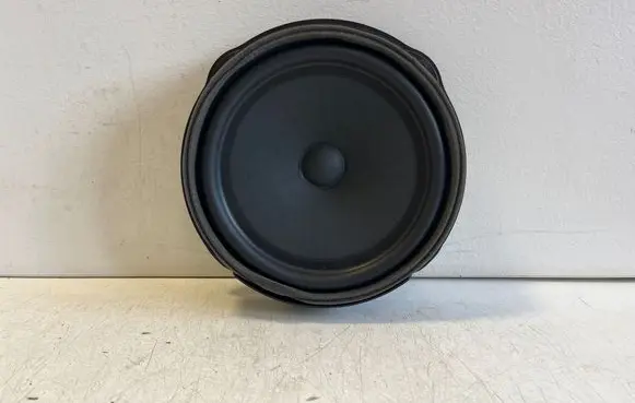 Audi Q2 - Front door speaker 83A035415