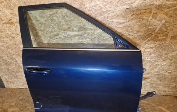 SsangYong Tivoli Front door