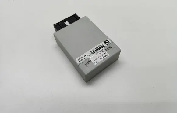 BMW 5 E60 E61 Tow bar trailer control unit/module 6850497 685049701 71606850497