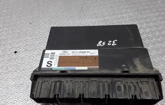 Ford Mondeo Mk III Comfort/convenience module 3S7T15K600SC 5WK48751F