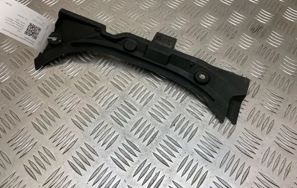 Audi A8 S8 D4 4H Radiator trim 4H0823746C