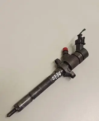 Ford C-MAX I Fuel injector 0445110239