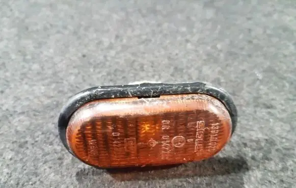 Renault Scenic I Front fender indicator light