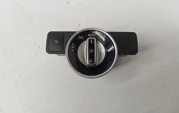 Mercedes-Benz E W212 Light switch A2129050551 10091531