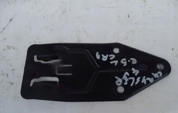 Chrysler Grand Voyager IV Radiator mount bracket 868866B
