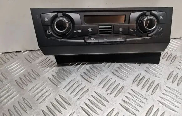 Audi A4 S4 B8 8K Climate control unit 8T2820043M