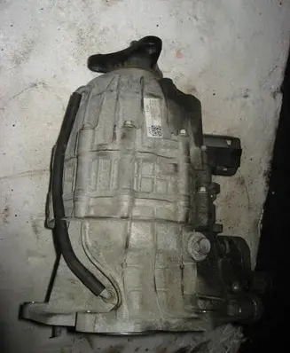 Cadillac CT6 Gearbox transfer box case M004058500 964806934