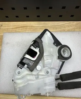 Subaru Forester SK Front door lock 61032SJ150 61032SJ151