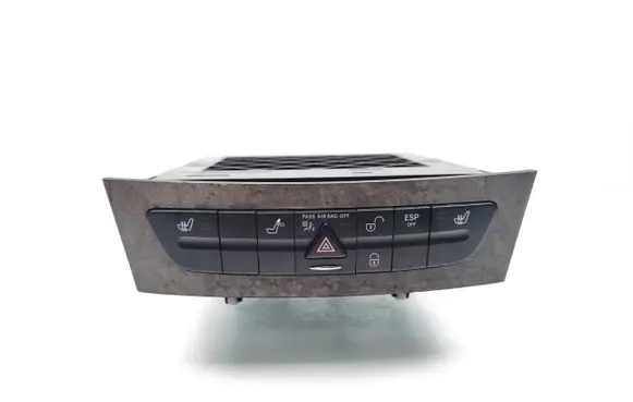 Mercedes-Benz E W211 Hazard light switch 2116803152