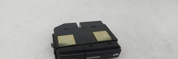 Toyota Avensis T250 Windscreen/window heater switch 8479005130C MS06EA00060