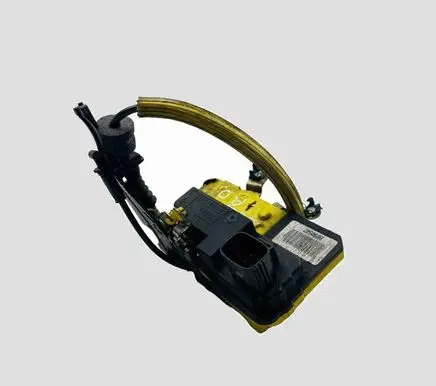 Volvo S60 Front door lock 8650547
