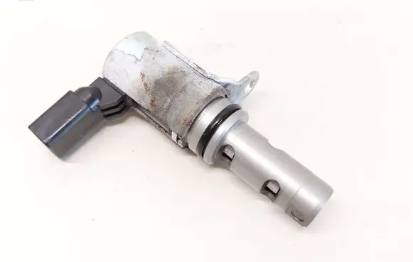 Volkswagen Golf VI Camshaft vanos timing valve 