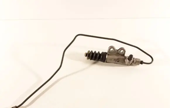 Clutch slave cylinder