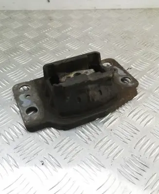 Ford Mondeo MK IV Engine mount bracket 6G917M121AC