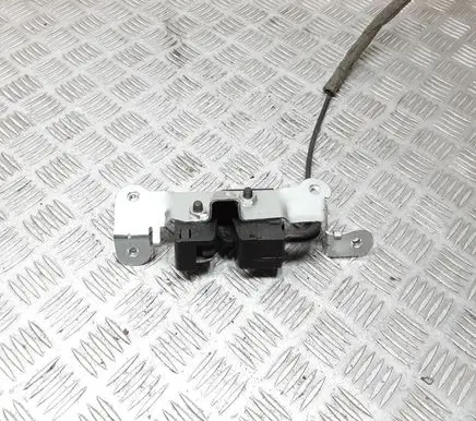 Volvo S80 Rear door lock