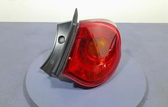 Alfa Romeo Giulietta Rear/tail lights 0050513612