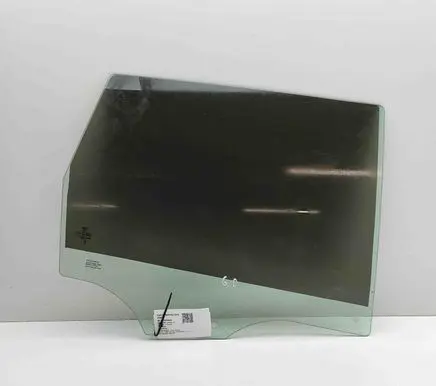 Audi Q2 - Rear door window glass 81A845206B