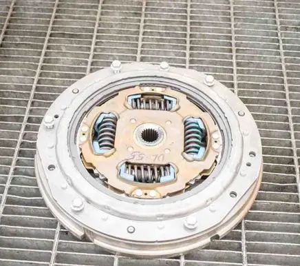 Toyota C-HR I Clutch set kit 7H281015