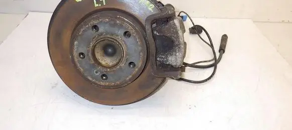 Mercedes-Benz B W246 W242 Rear wheel hub A2469059402