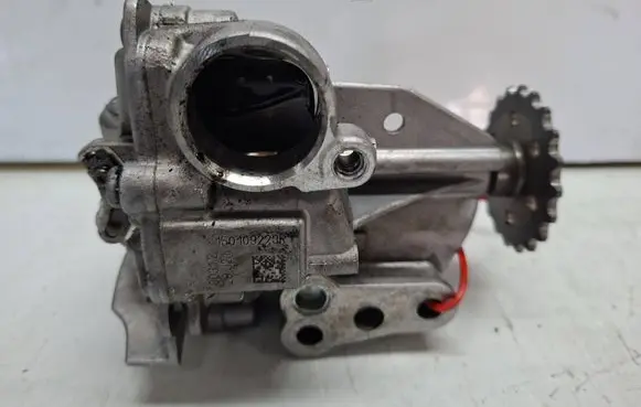 Renault Master III Oil pump S27647496 150109223R