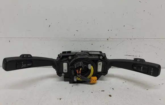 Volvo S60 Wiper turn signal indicator stalk/switch 31313807 31313818 31264165