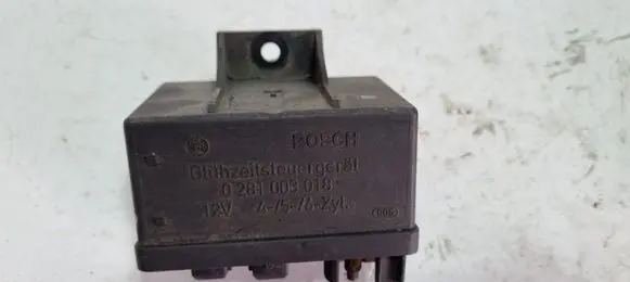 Peugeot 607 Glow plug pre-heat relay 0281003018