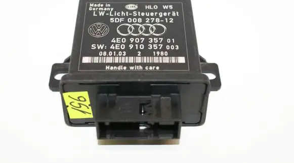 Audi A8 S8 D3 4E Light module LCM 4E0907357